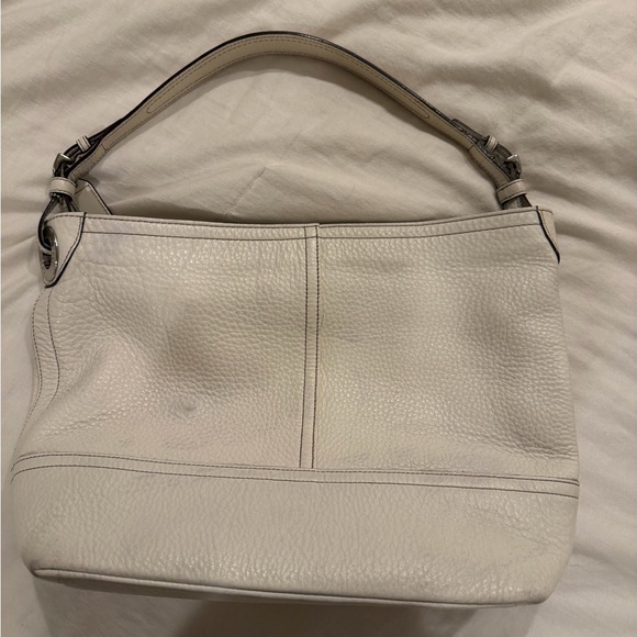 Vintage Coach Handbag White Leather Pebbled Shoulder Tote Shopper Style 5715 - Picture 2 of 9